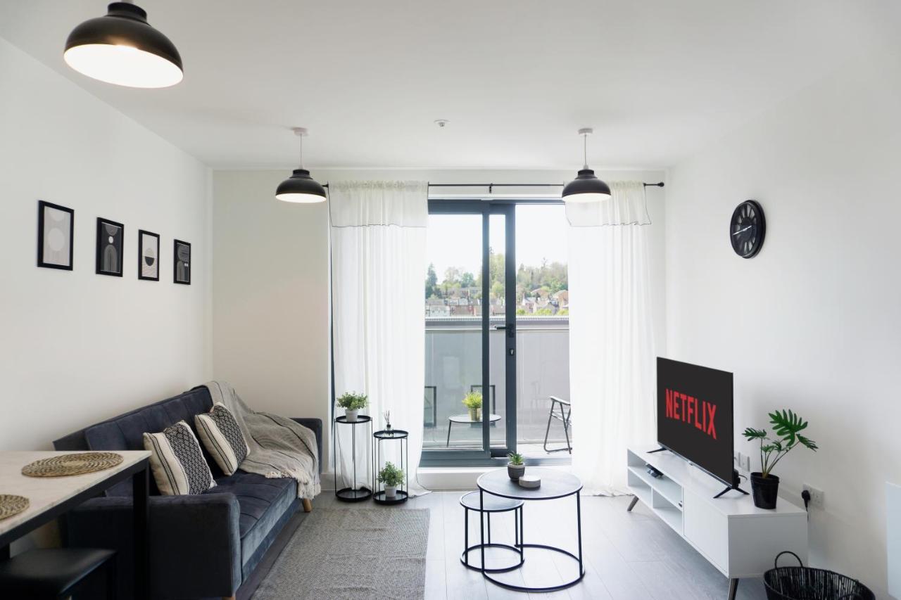 Modern City Apartment Hemel Hempstead Exterior photo