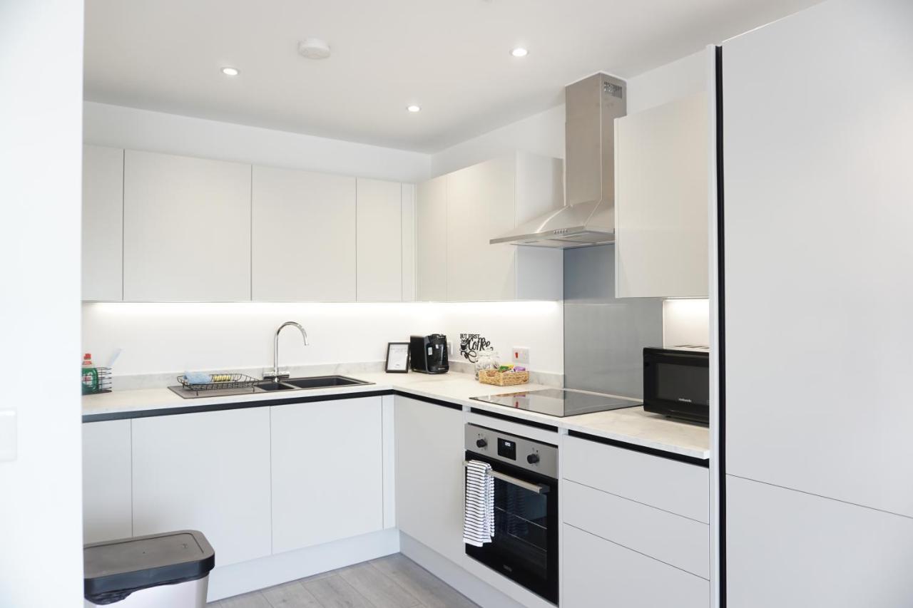 Modern City Apartment Hemel Hempstead Exterior photo